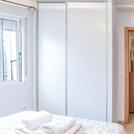 Beautiful Apartment In Cordoba With Kitchenette מראה חיצוני תמונה